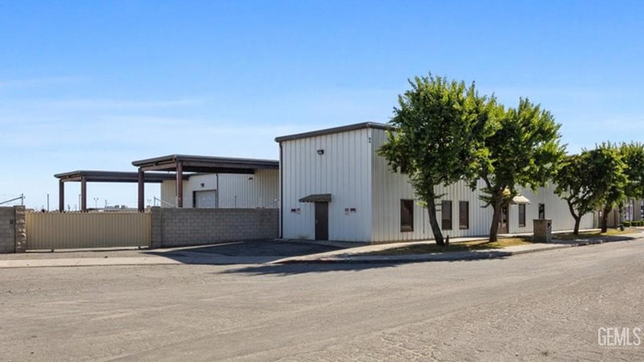 6379 7 seas — photo 3
