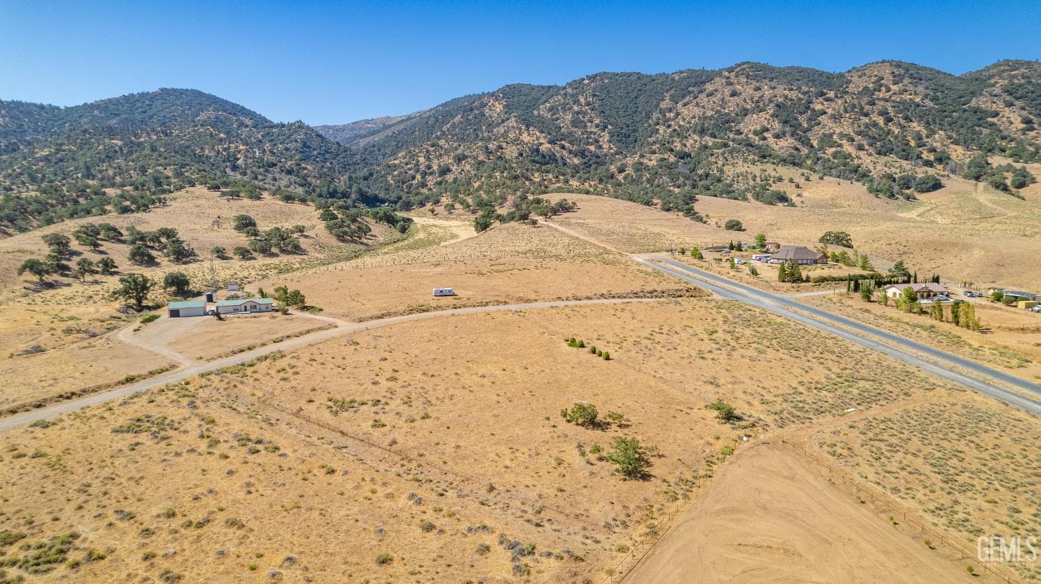 Comanche Drive — photo 4