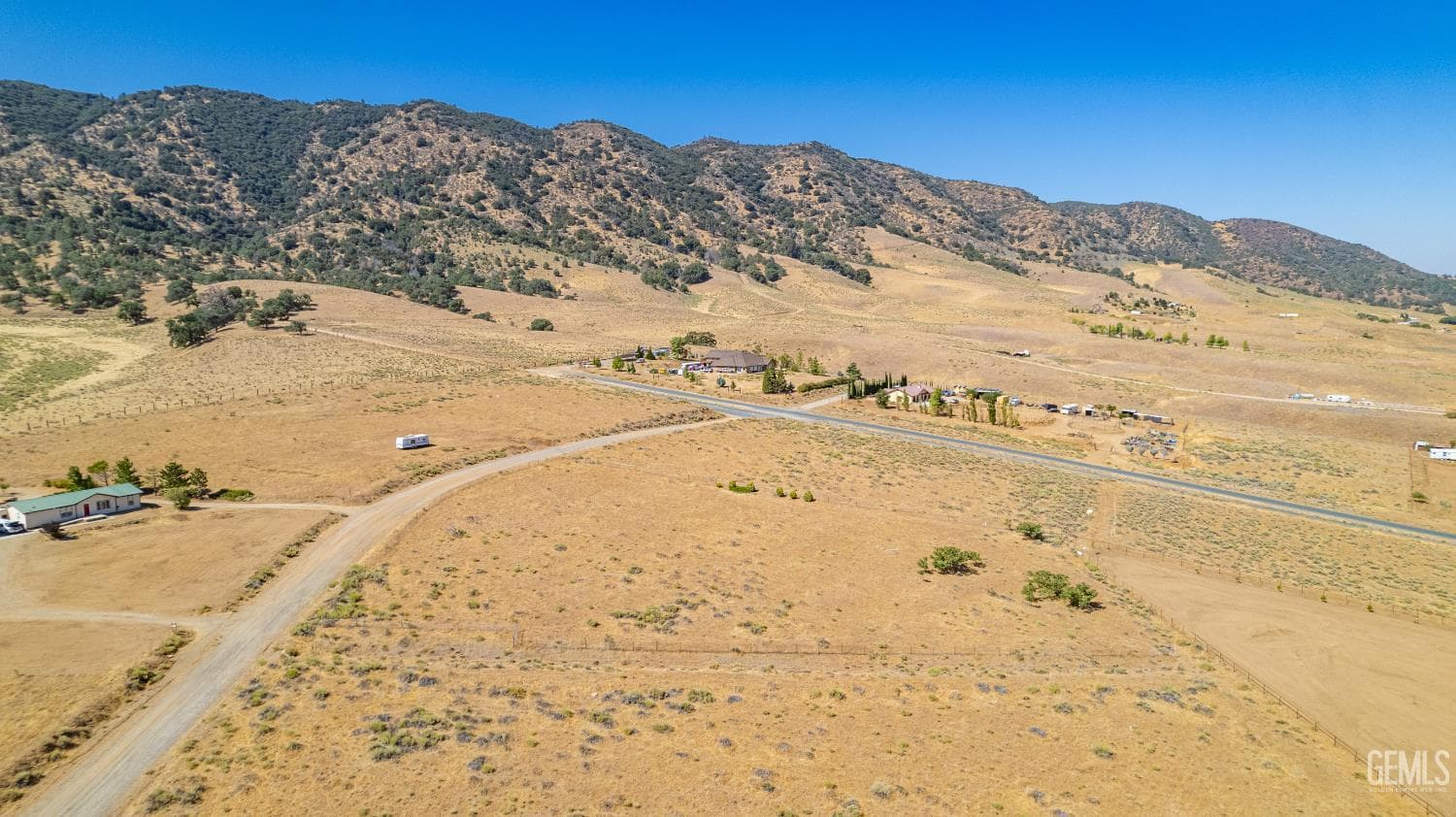 Comanche Drive — photo 3