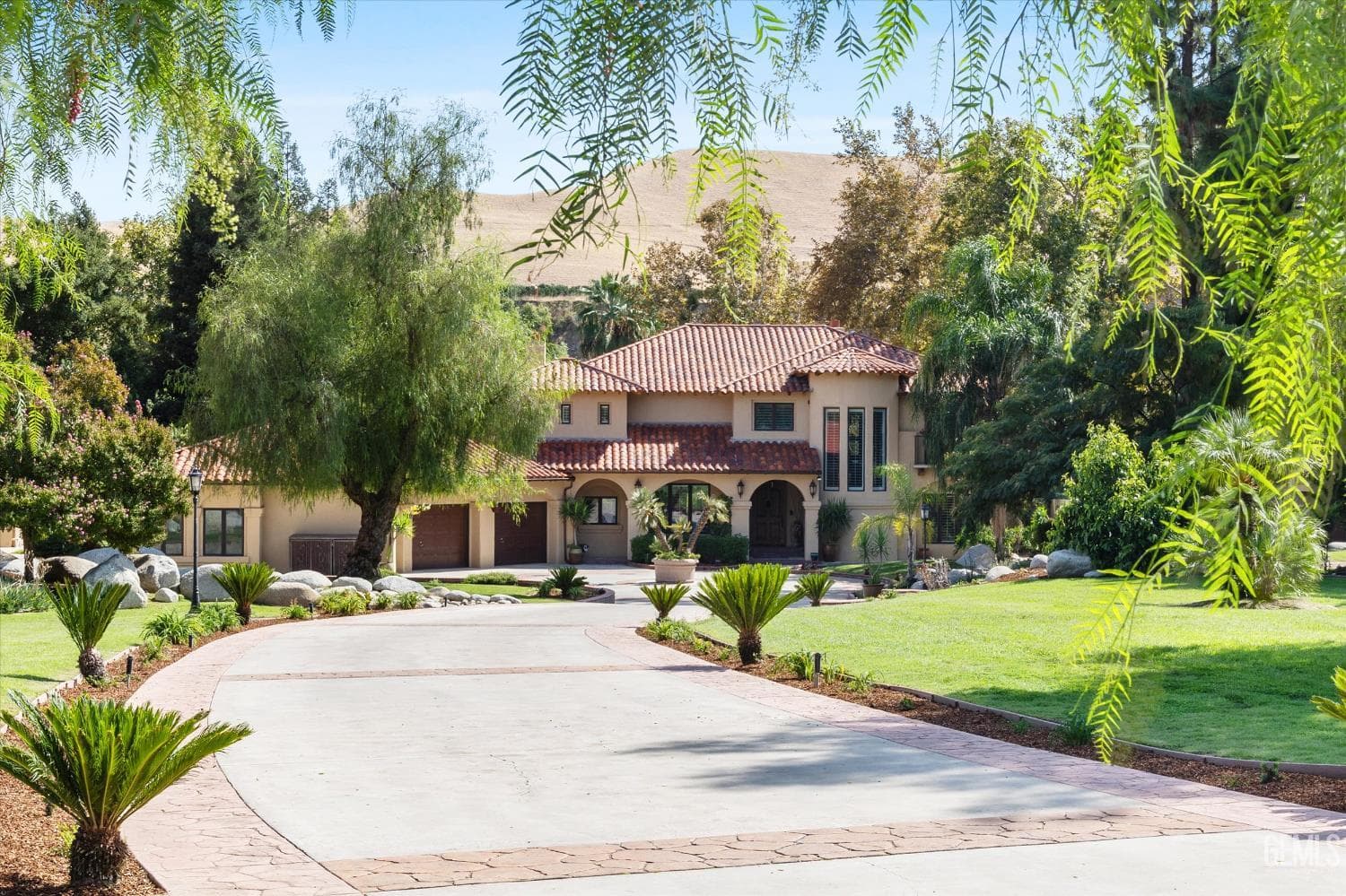 14025 Yokuts Lane — photo 2