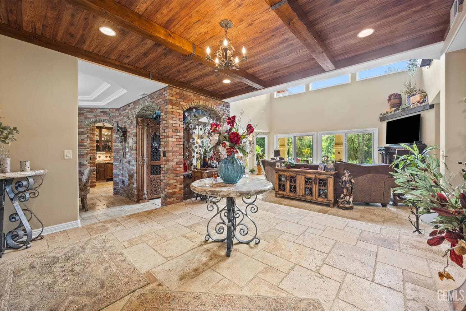 14025 Yokuts Lane — photo 6