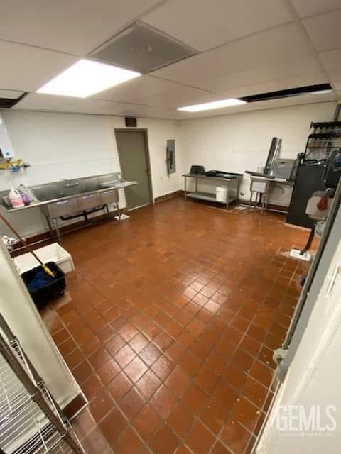 2200 Brundage Lane — photo 4