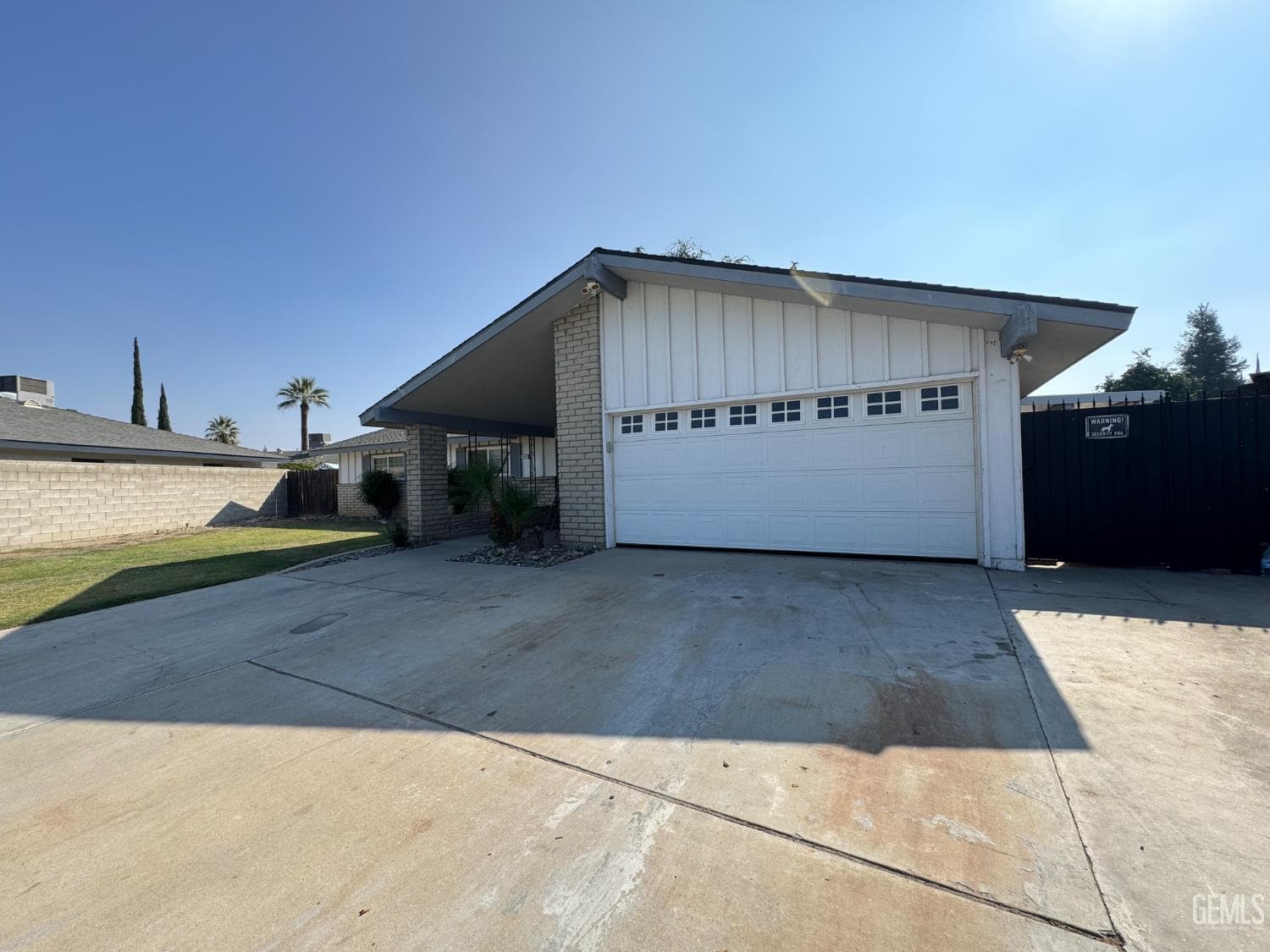 6017 Poso Court