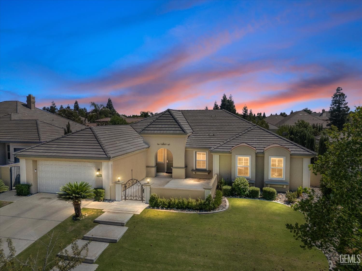 11009 Strathaven Street
