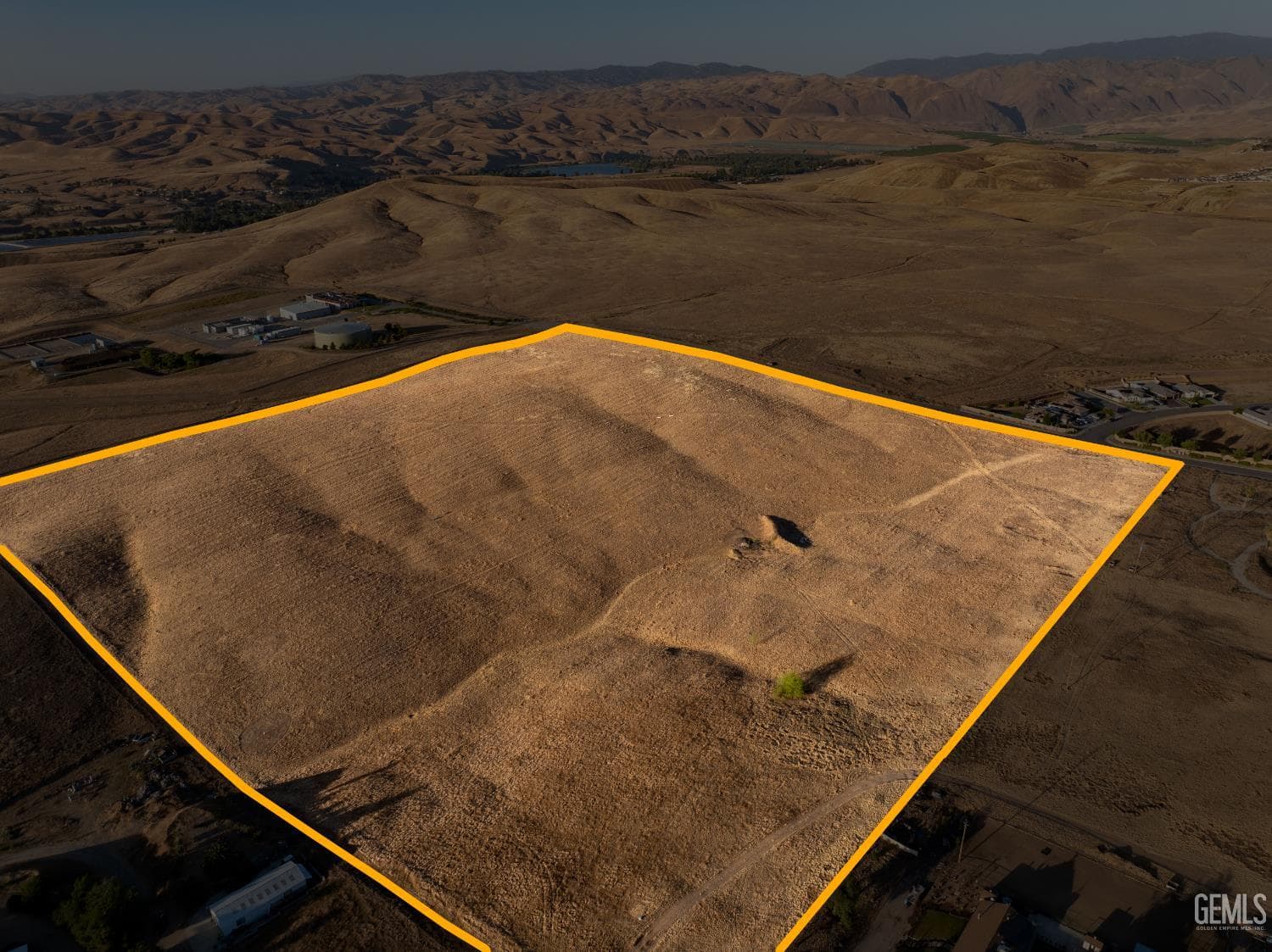 7000 Valley Lane — photo 4