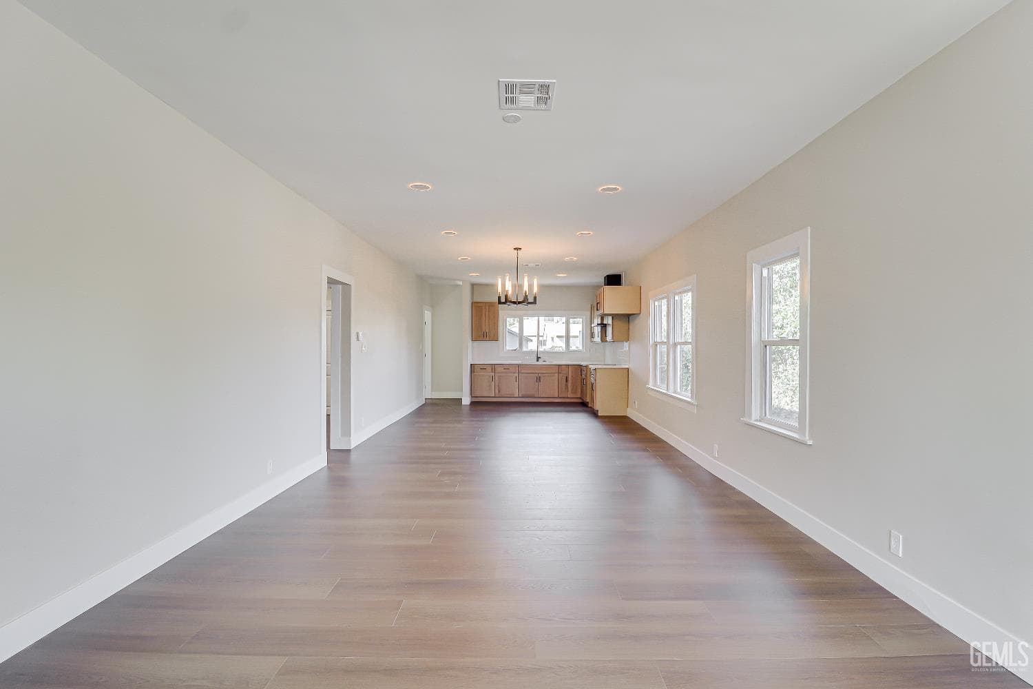321 Oleander Avenue — photo 6