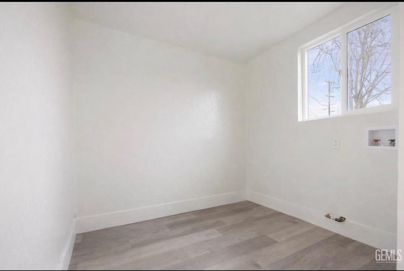 923 Sumner Street — photo 6