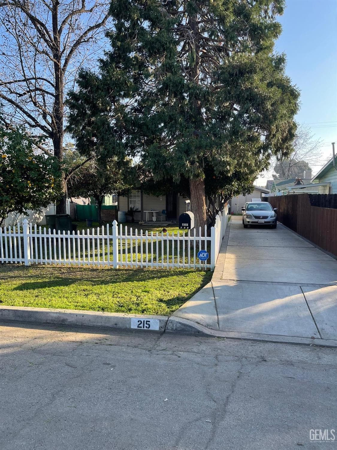 215 Harding Avenue