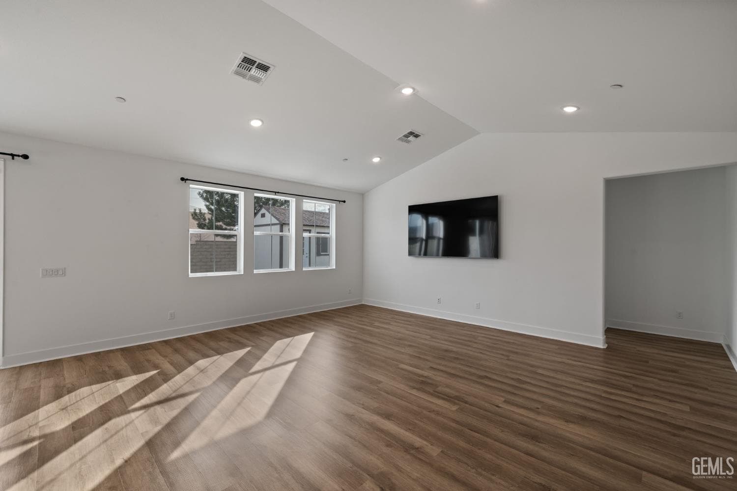 1360 Bodega Drive — photo 3