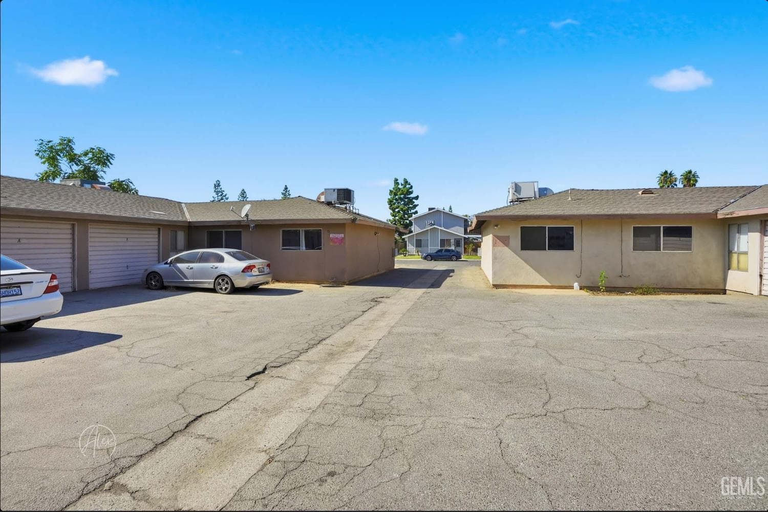 1916 Hasti Acres Drive — photo 3