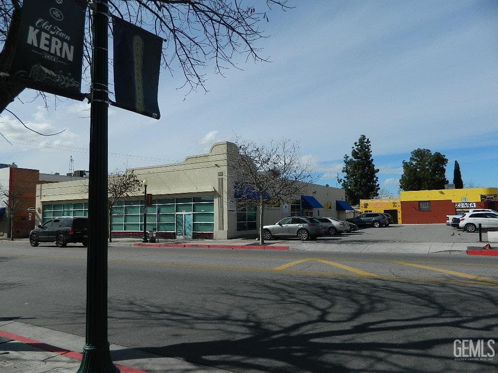 1124 Baker Street — photo 4