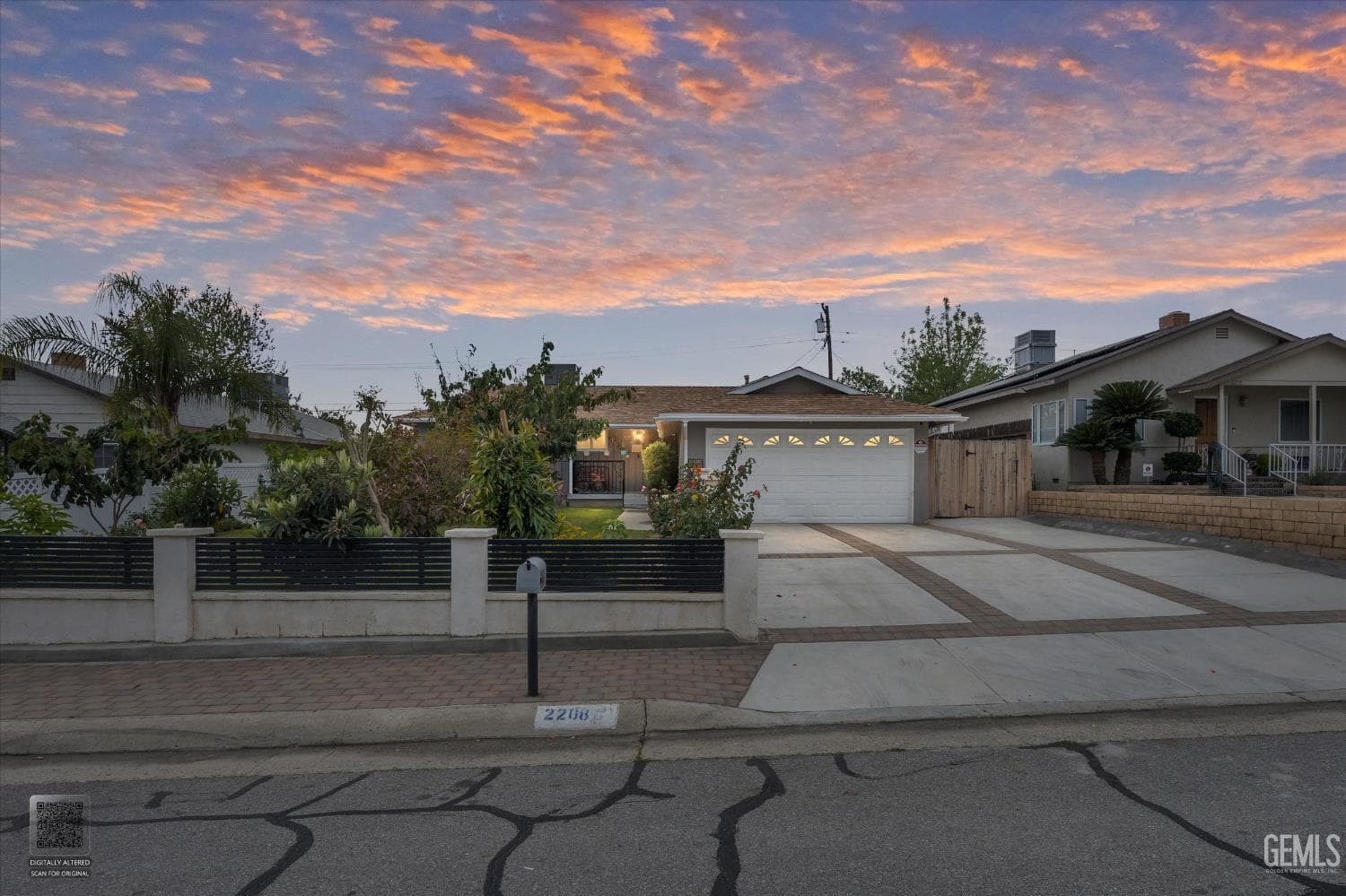 2208 Greenwood Drive