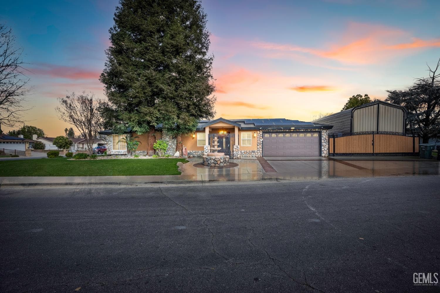 6317 Scenic Way