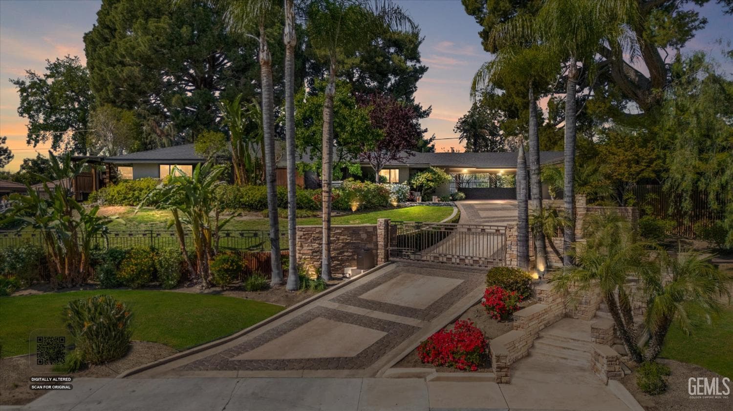 1812 Country Club Drive