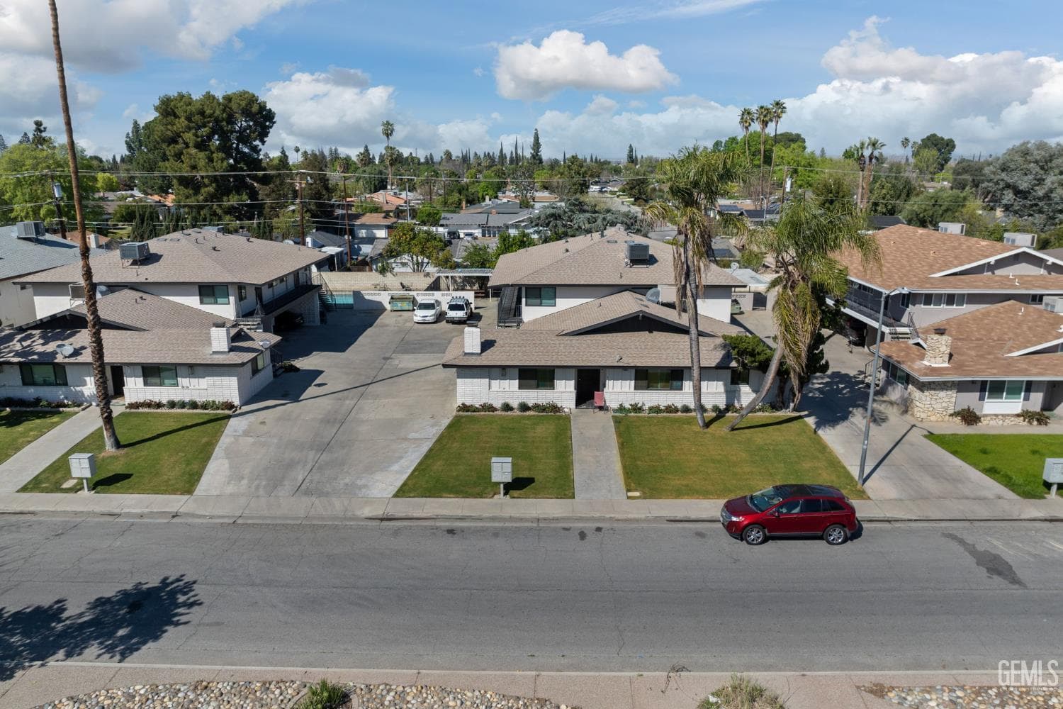 6206 Stockdale Highway