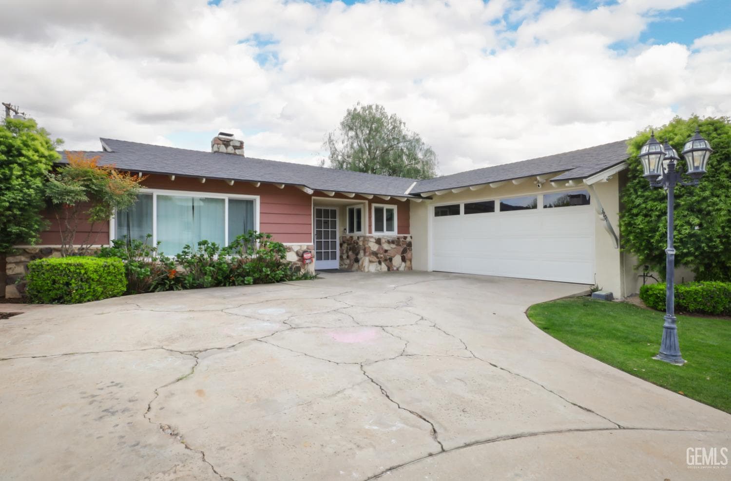 3801 Century Drive — photo 2