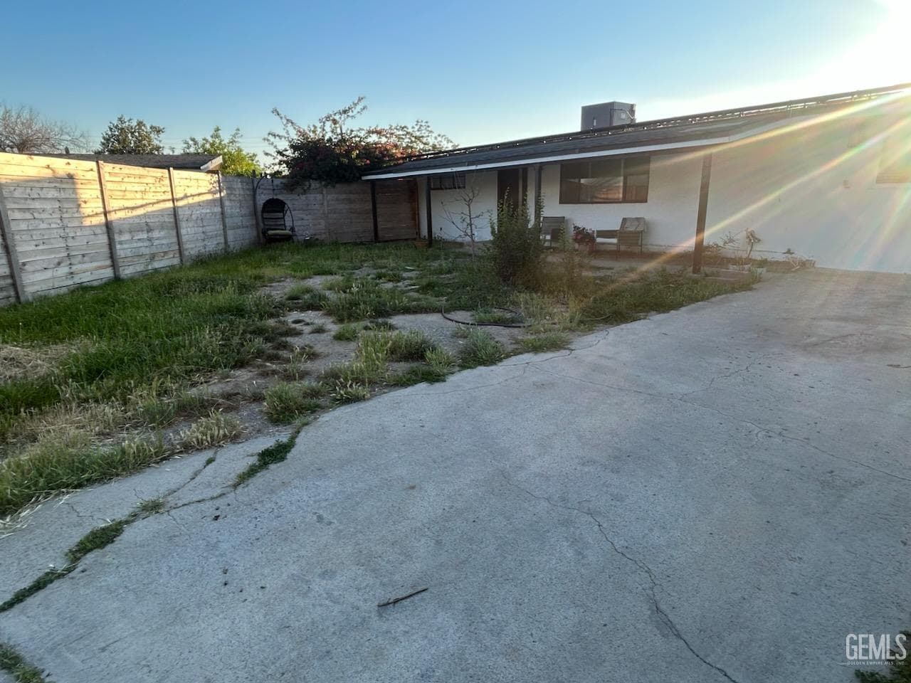 909 Oberlin Court — photo 2