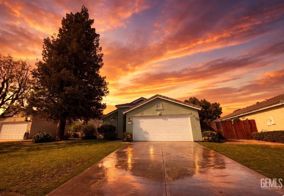 8806 Rollingbay Drive
