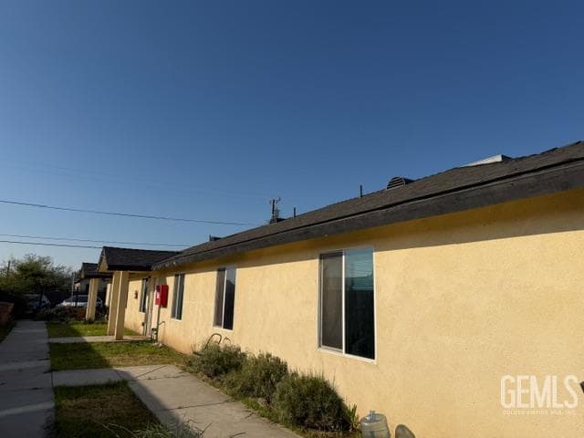 311 E 10th Street — photo 2
