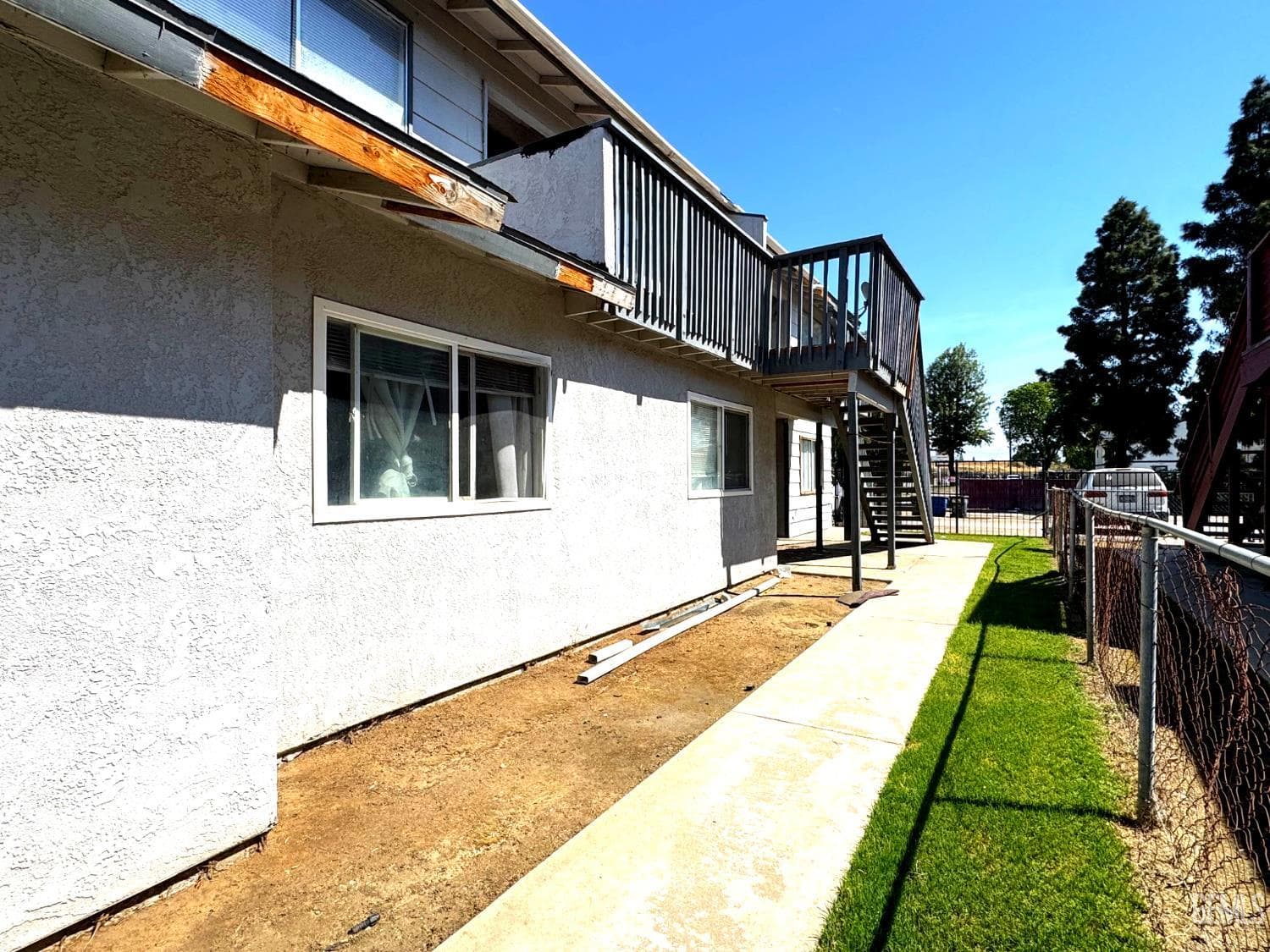 6524 Mohawk Street — photo 3