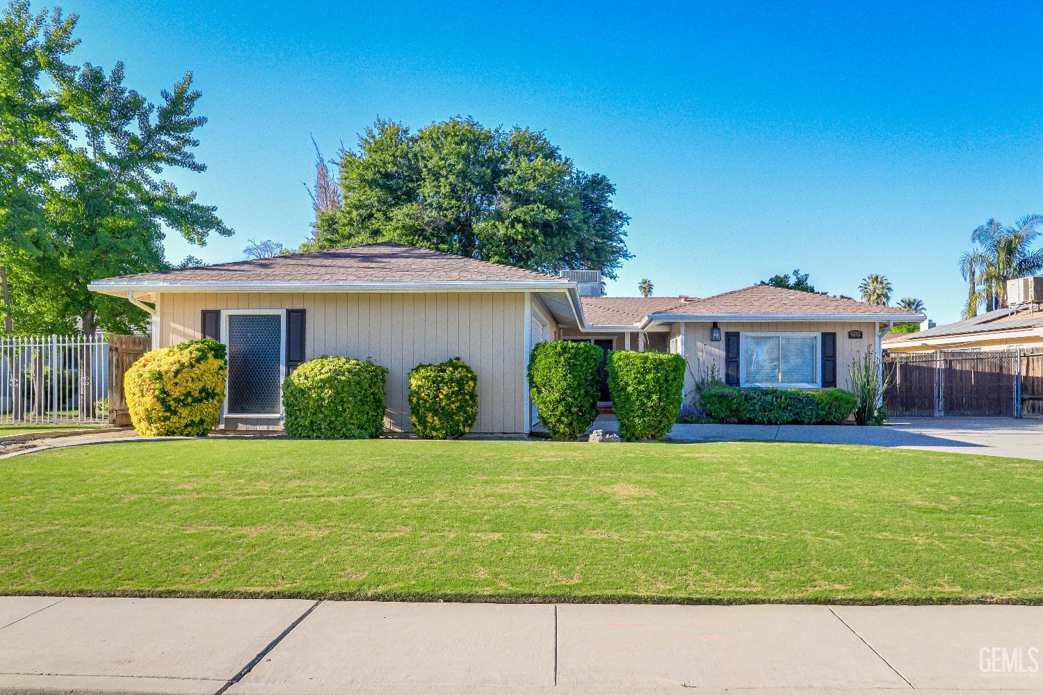 6212 Friant Drive