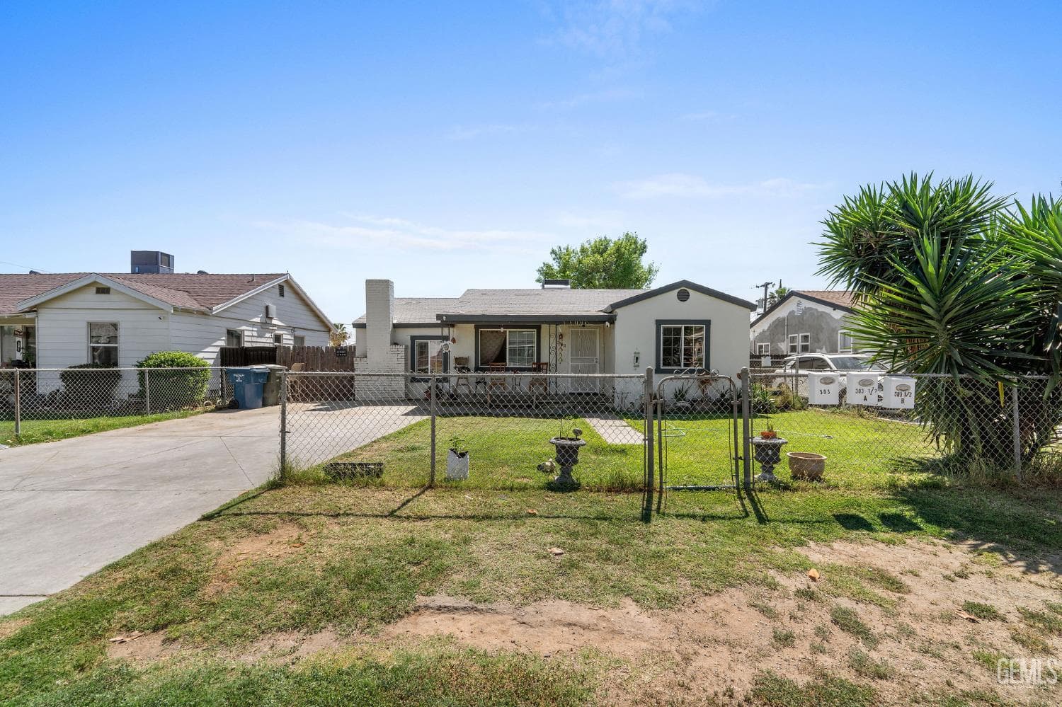 303 El Tejon Avenue