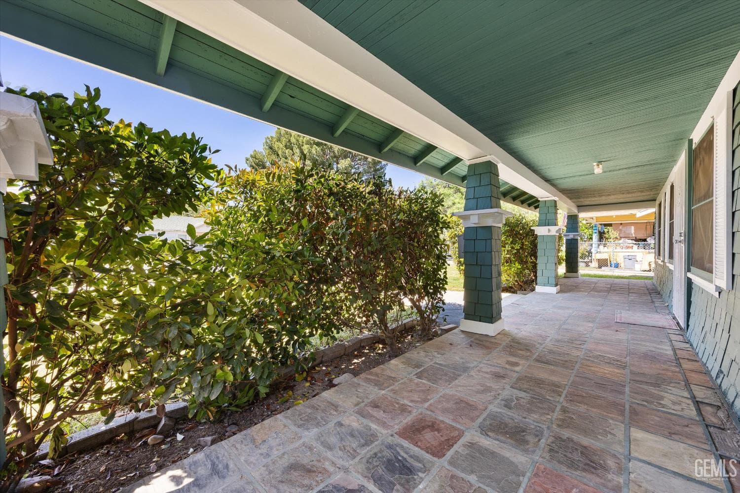210 Oleander Avenue — photo 5