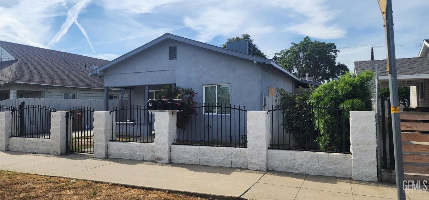 429 Niles Street