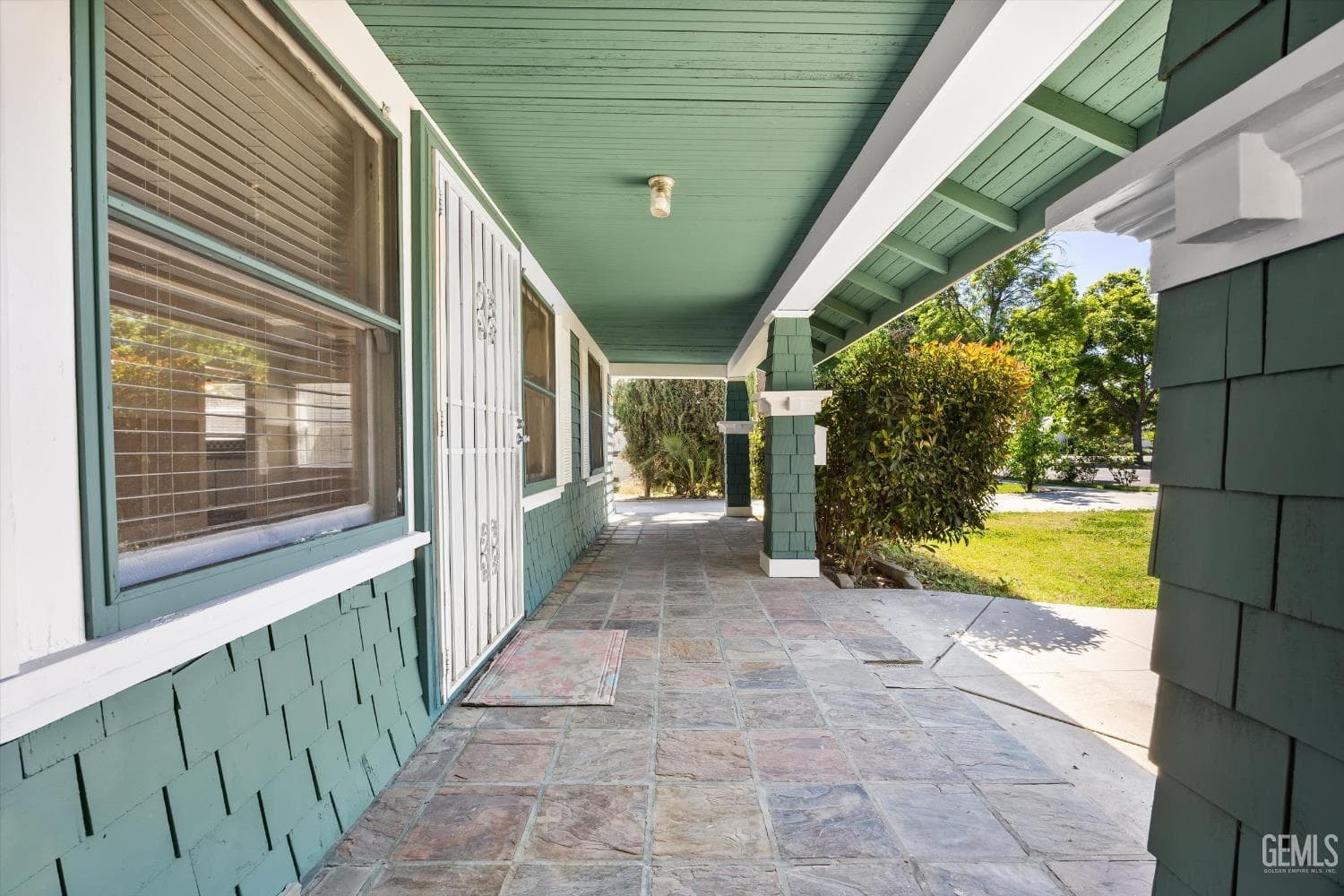 210 Oleander Avenue — photo 4