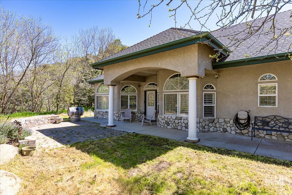 26050 Cumberland Road — photo 3