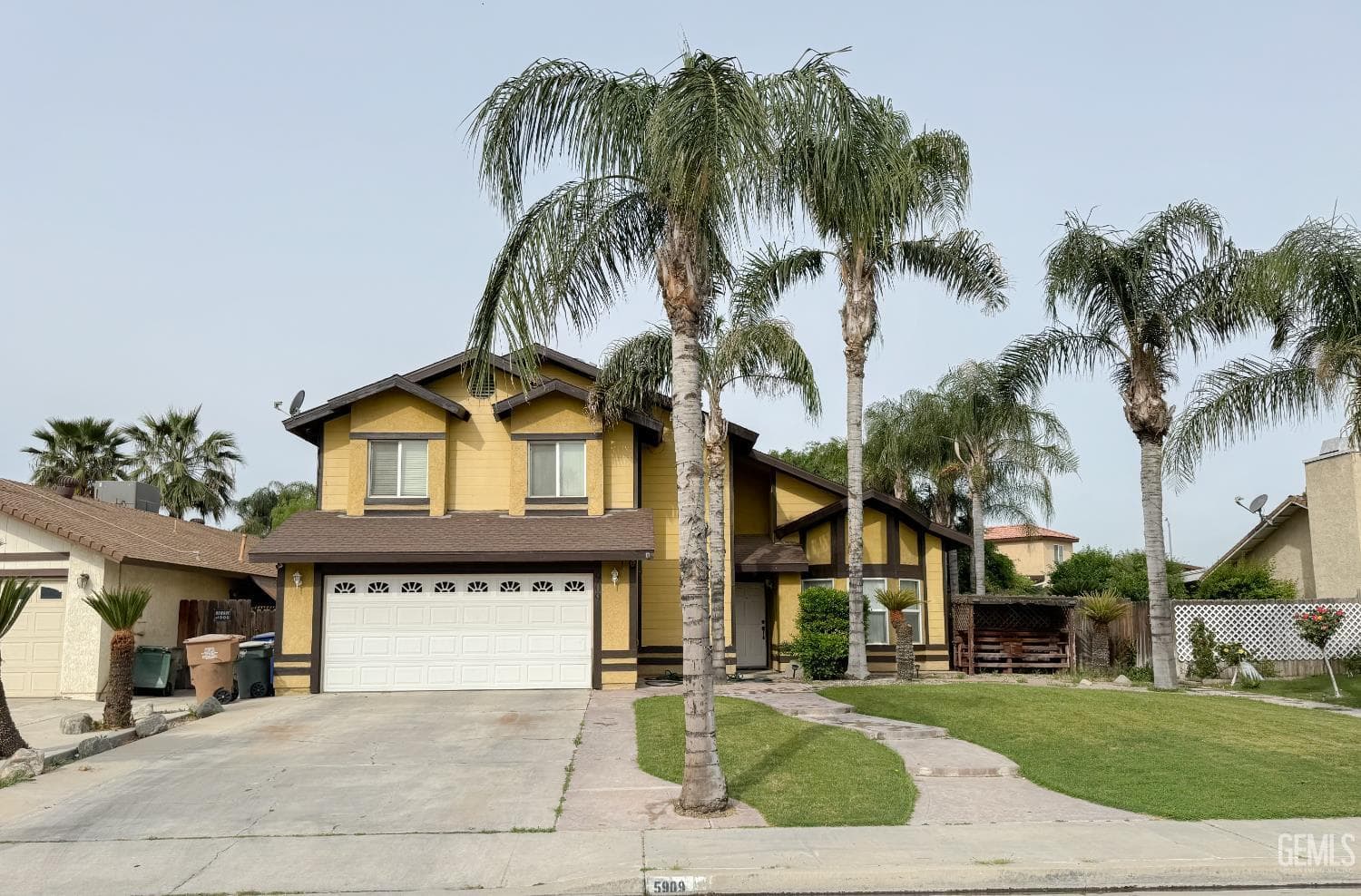 5909 Lugene Avenue — photo 2
