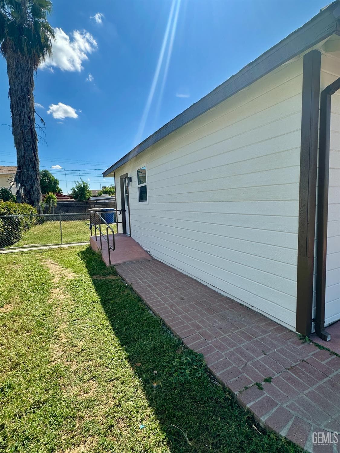 1217 Crawford Street — photo 3