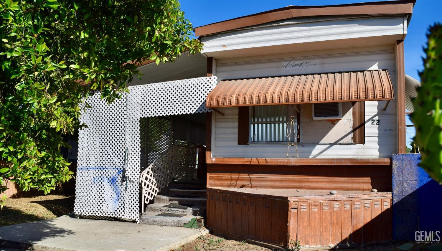 510 Roberts Lane