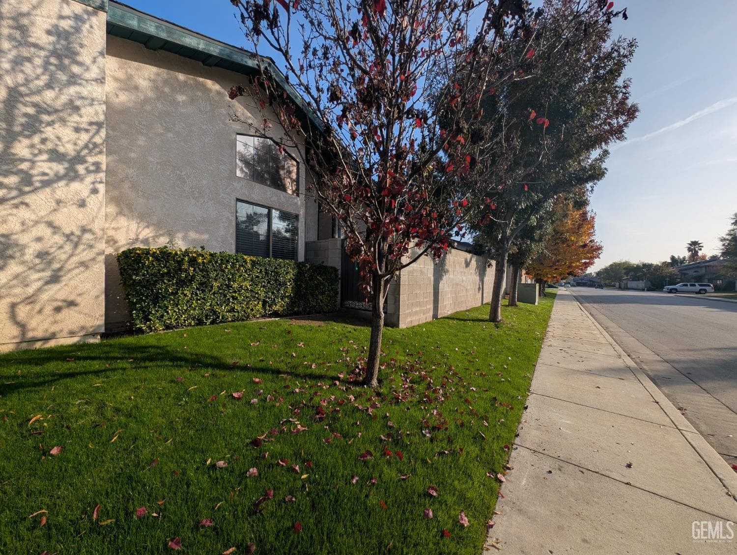 6925 Aztec Way — photo 3