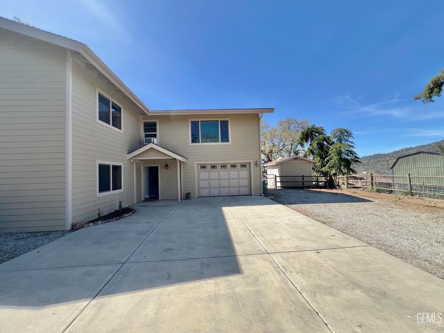 27030 Oakflat Drive — photo 2