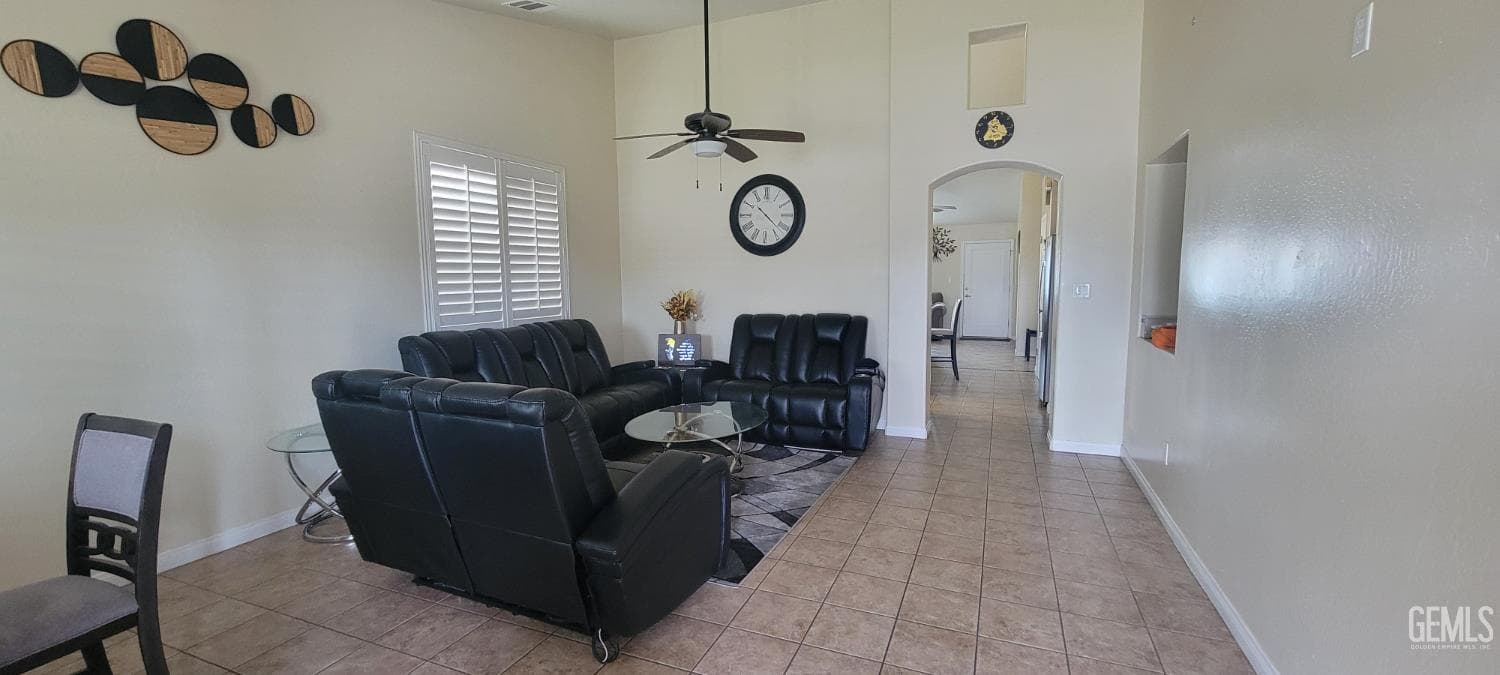 13208 Cheyenne Mountain Drive — photo 2