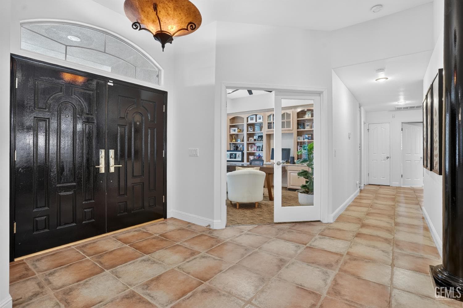 4906 Palisades Circle — photo 5