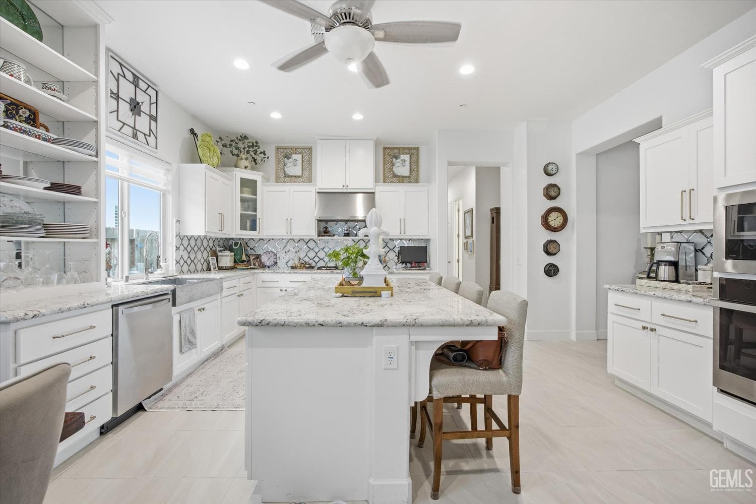 9106 Del Palma Drive — photo 3