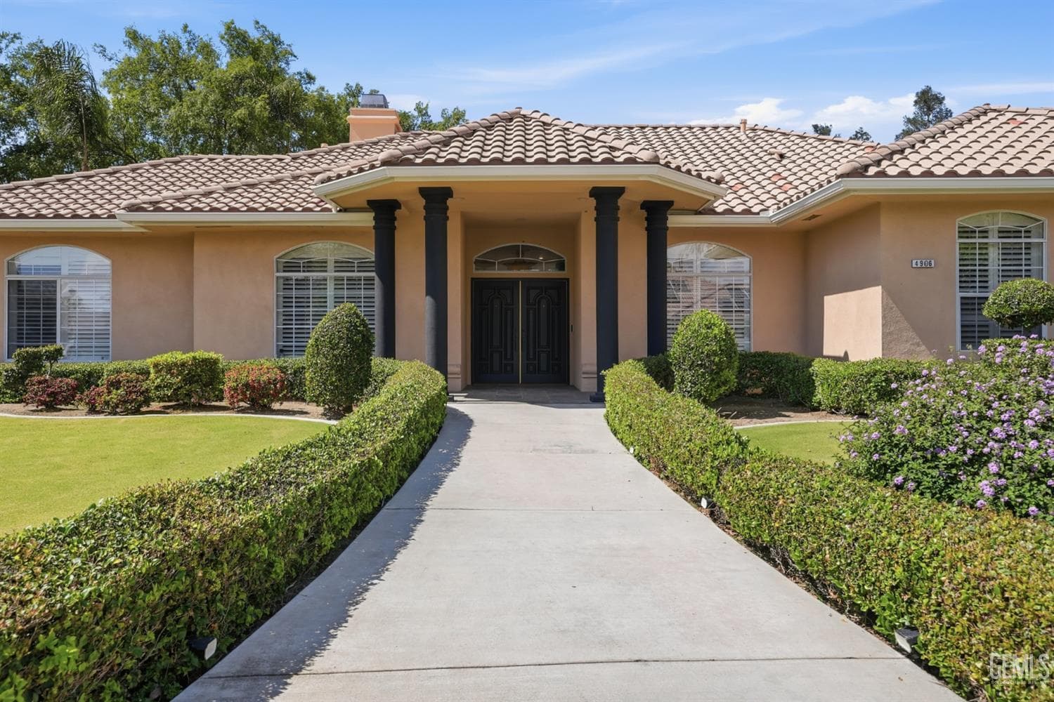 4906 Palisades Circle — photo 4