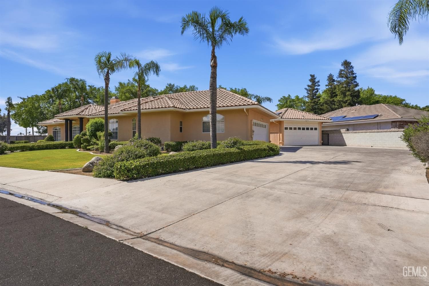 4906 Palisades Circle — photo 3