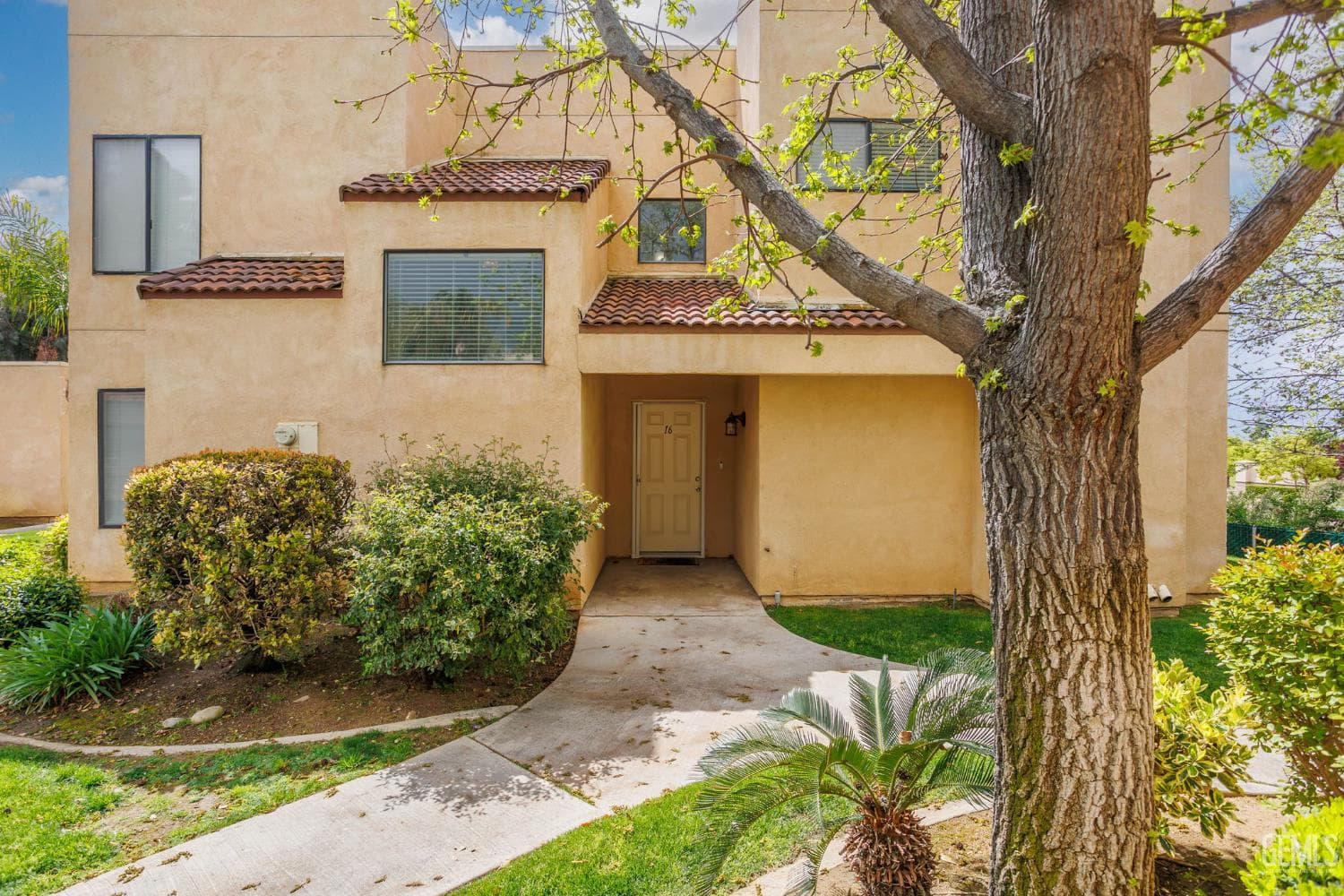 14500 Las Palmas Drive — photo 4