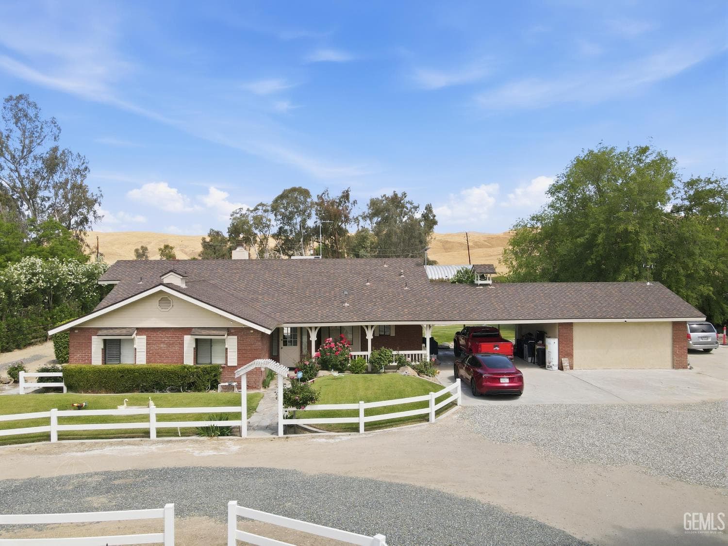 11120 Round Mountain Road