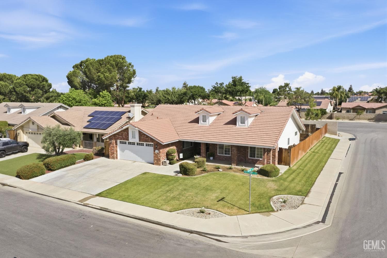 11102 Candlelight Court — photo 4