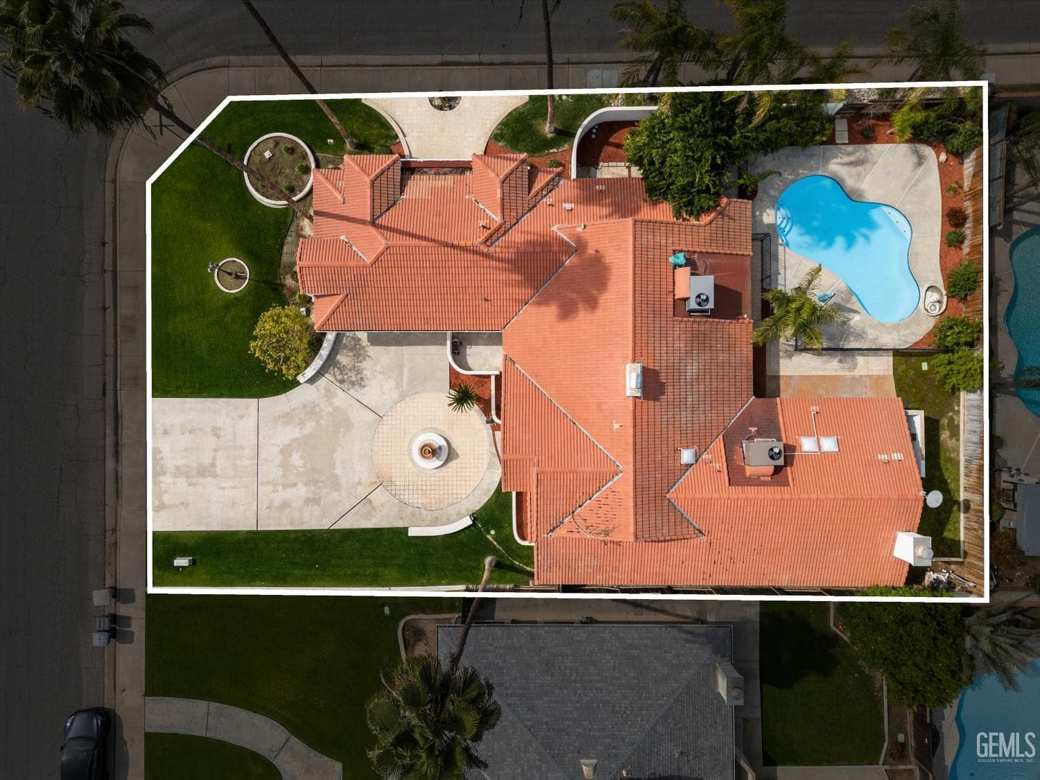 9712 White Oak Drive — photo 3