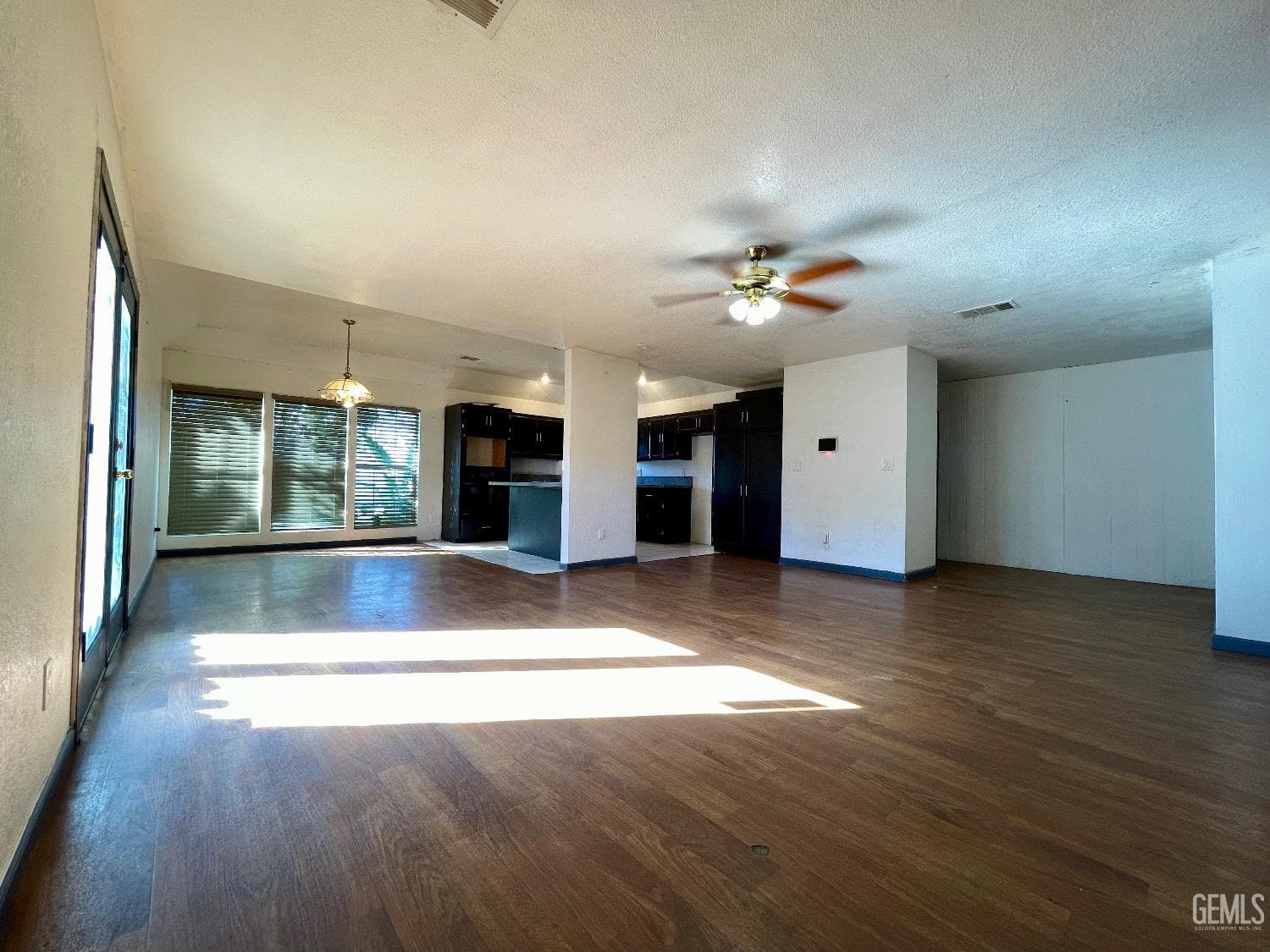 3913 Foxwood Street — photo 2