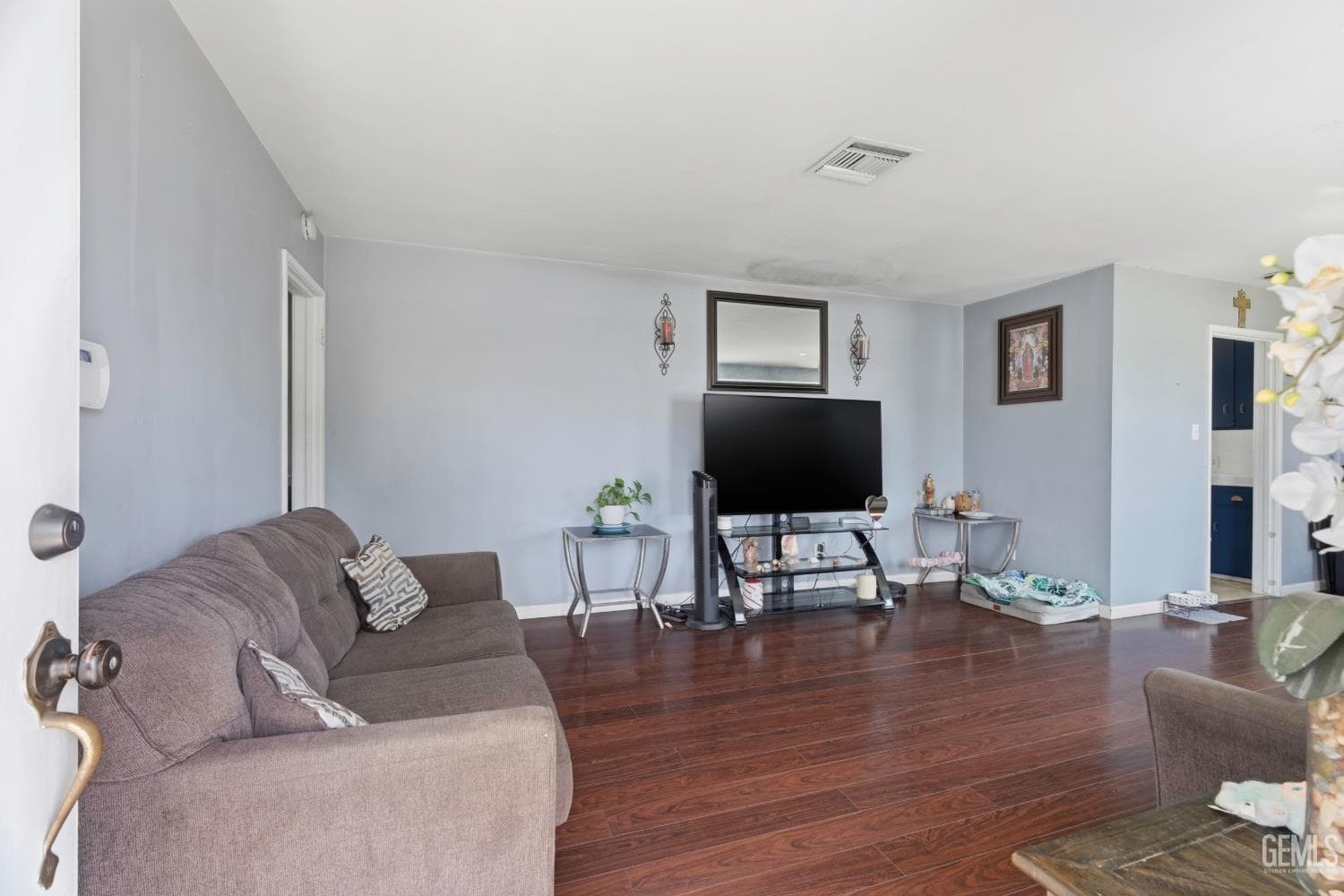 300 S Olive Street — photo 5