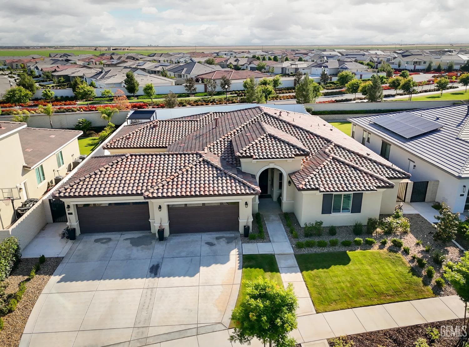 12531 Fairlawn Dr — photo 4