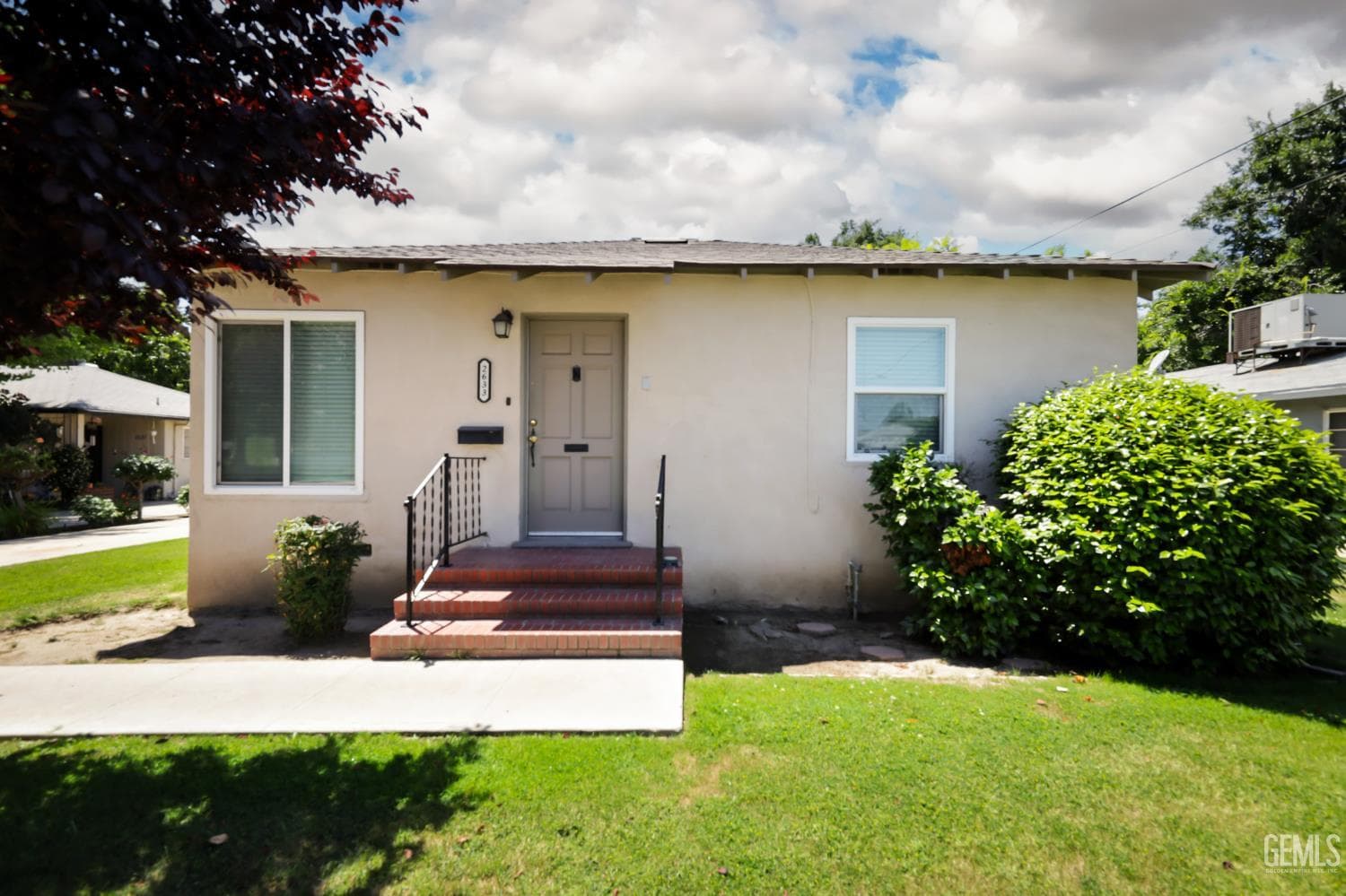 2633 Encina Street — photo 2