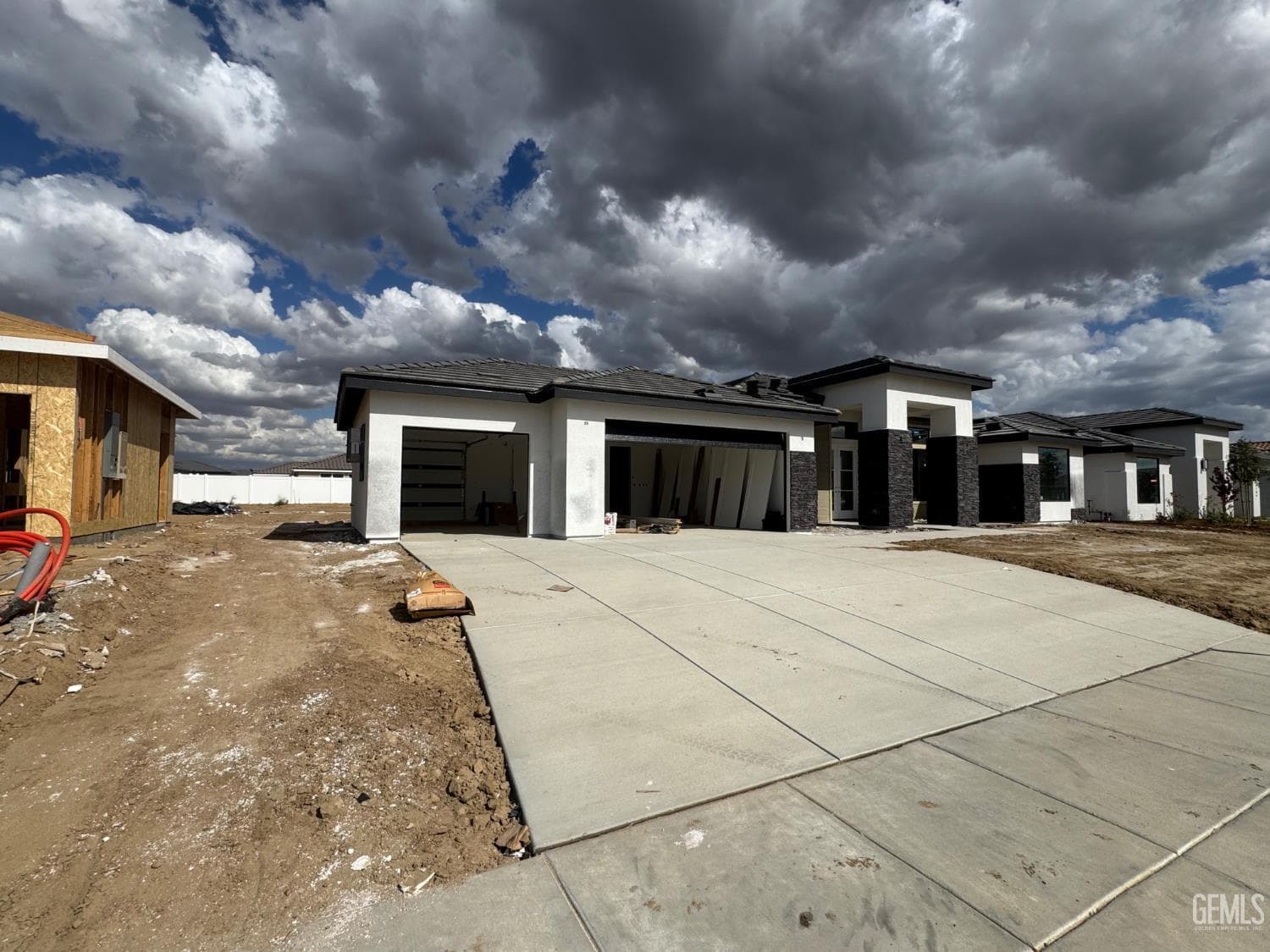 7112 Healthland Dr — photo 3