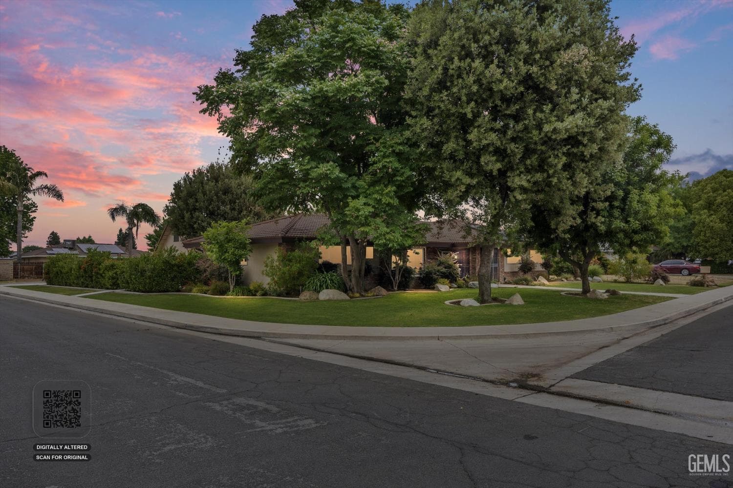 7008 Hooper Avenue